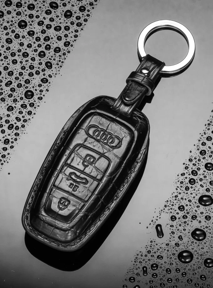 Кожаный чехол для ключа Audi из кожи крокодила TM-814